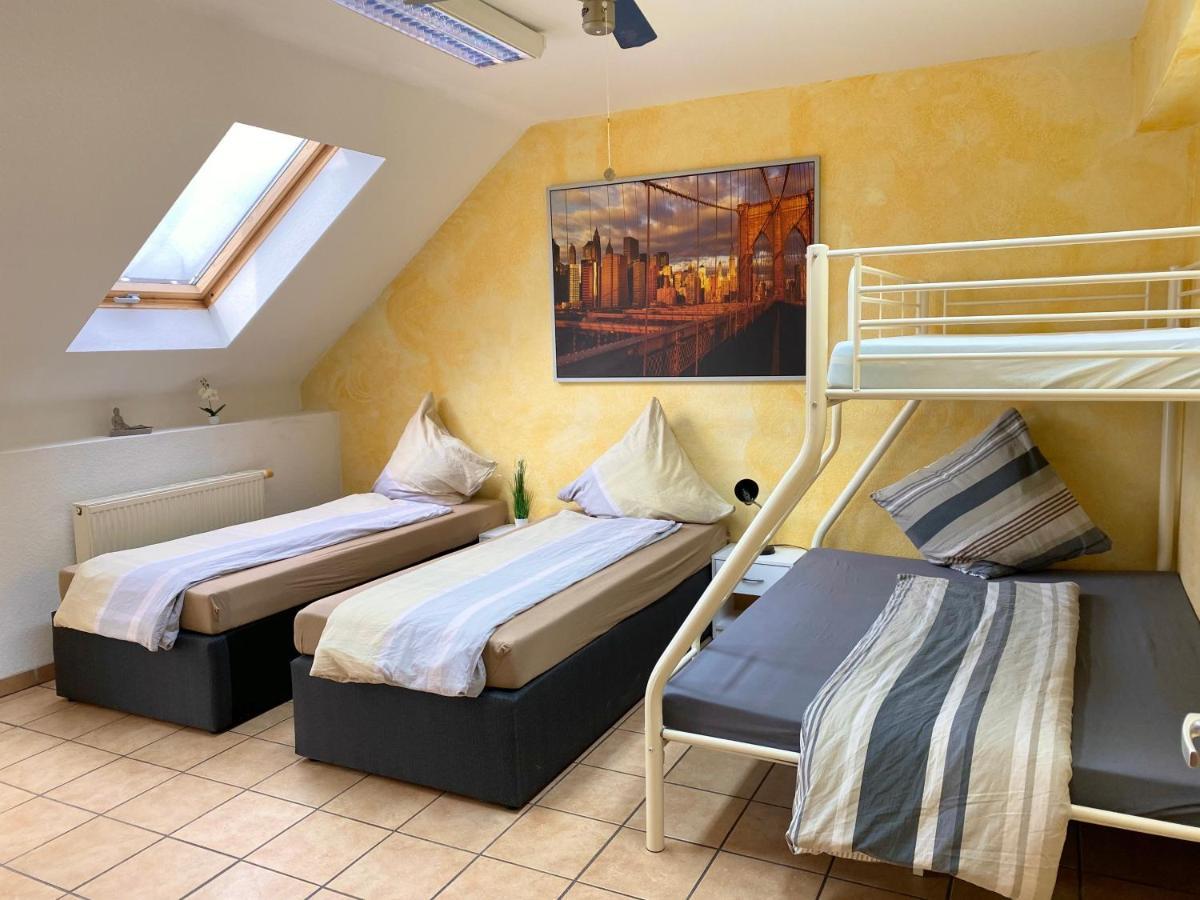 Rhona I Und Ii Neunkirchen Apartment